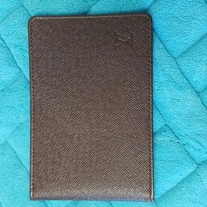 Louis Vuitton Brown Leather Bifold Card/ID Case